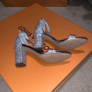 “Madden Girl” Silver Glittered BRIDAL Heel